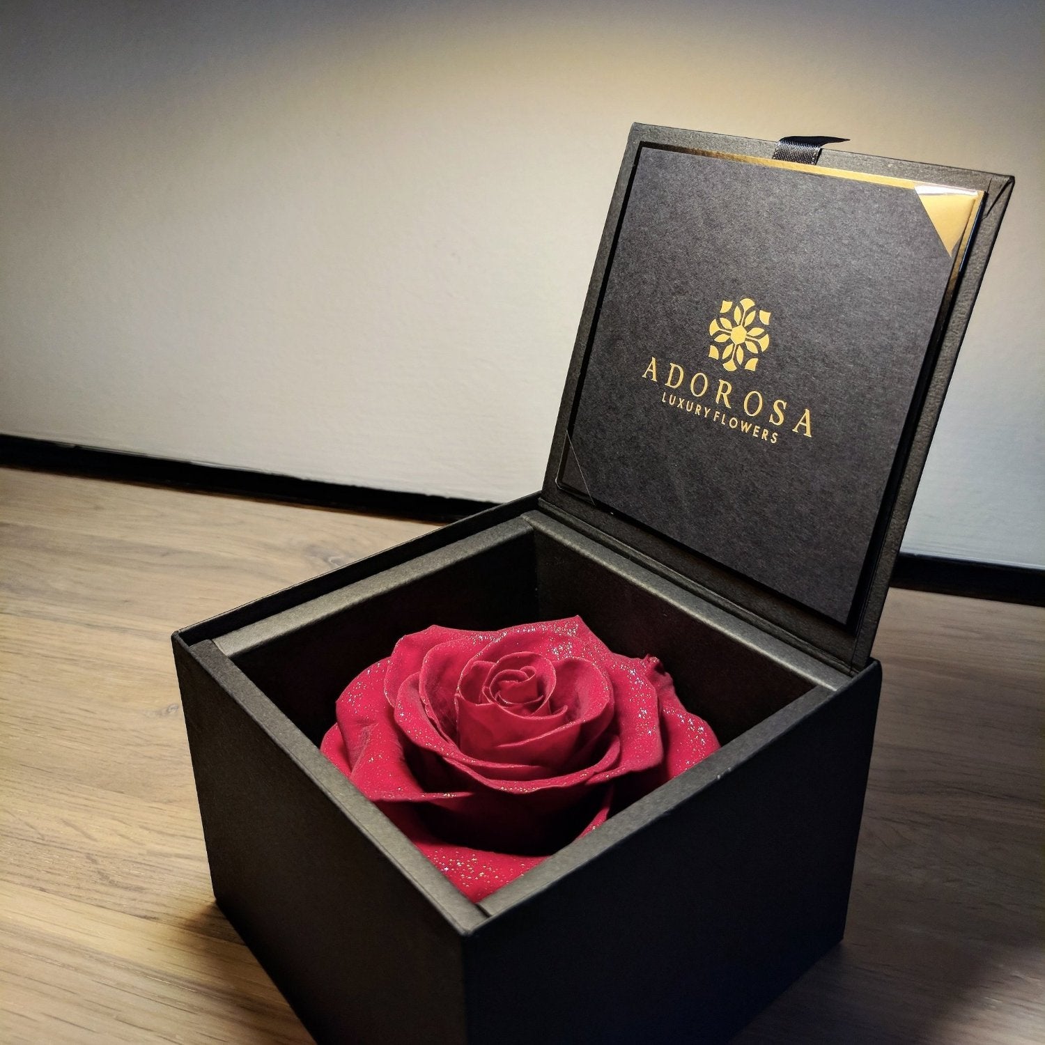 rose, rose box, rose box sydney, flower delivery sydney, flower box, preserved rose, preserved flower, red rose, birthday flower, valentines rose, anniversary flower, diamond rose, long lasting rose